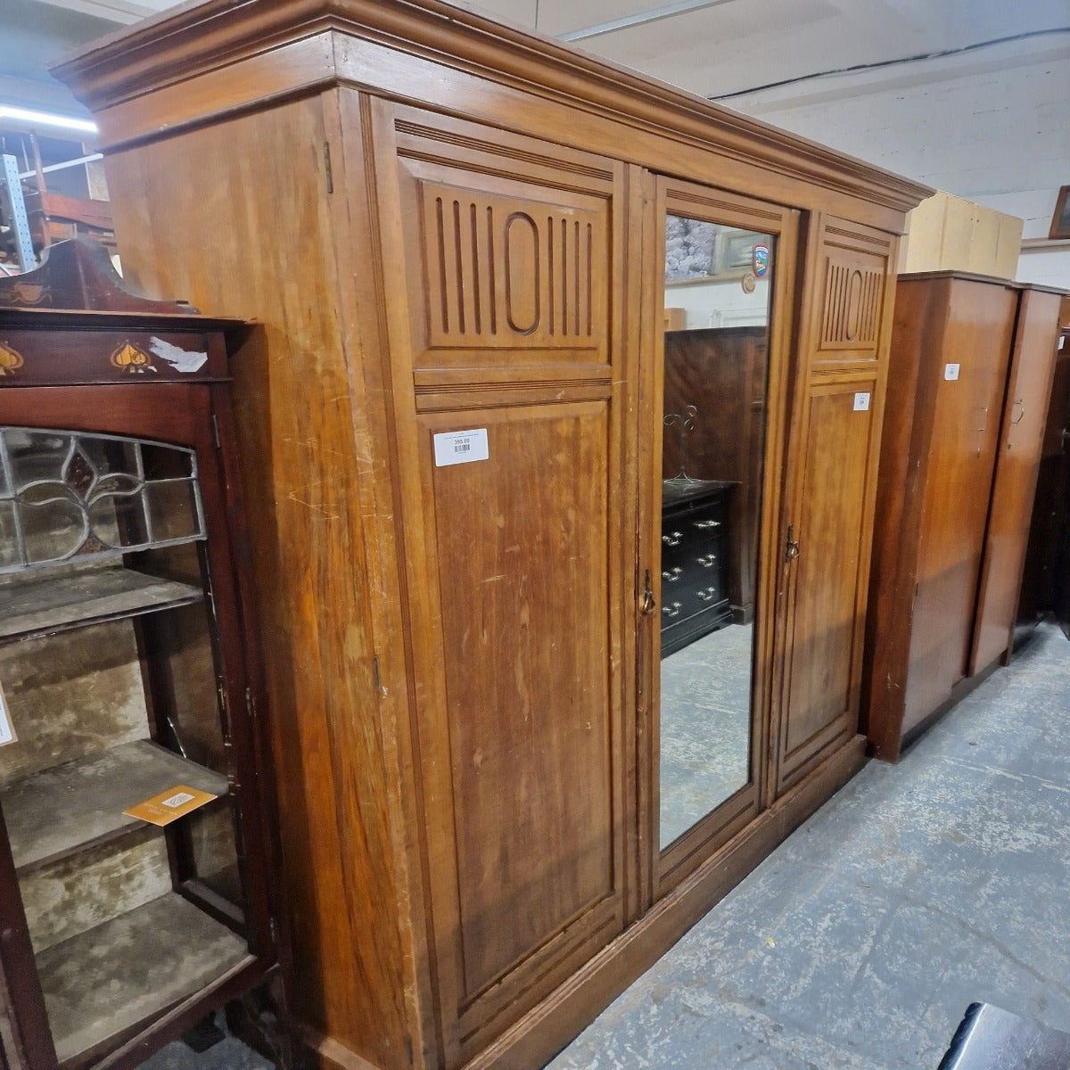 3 door wardrobe store second hand