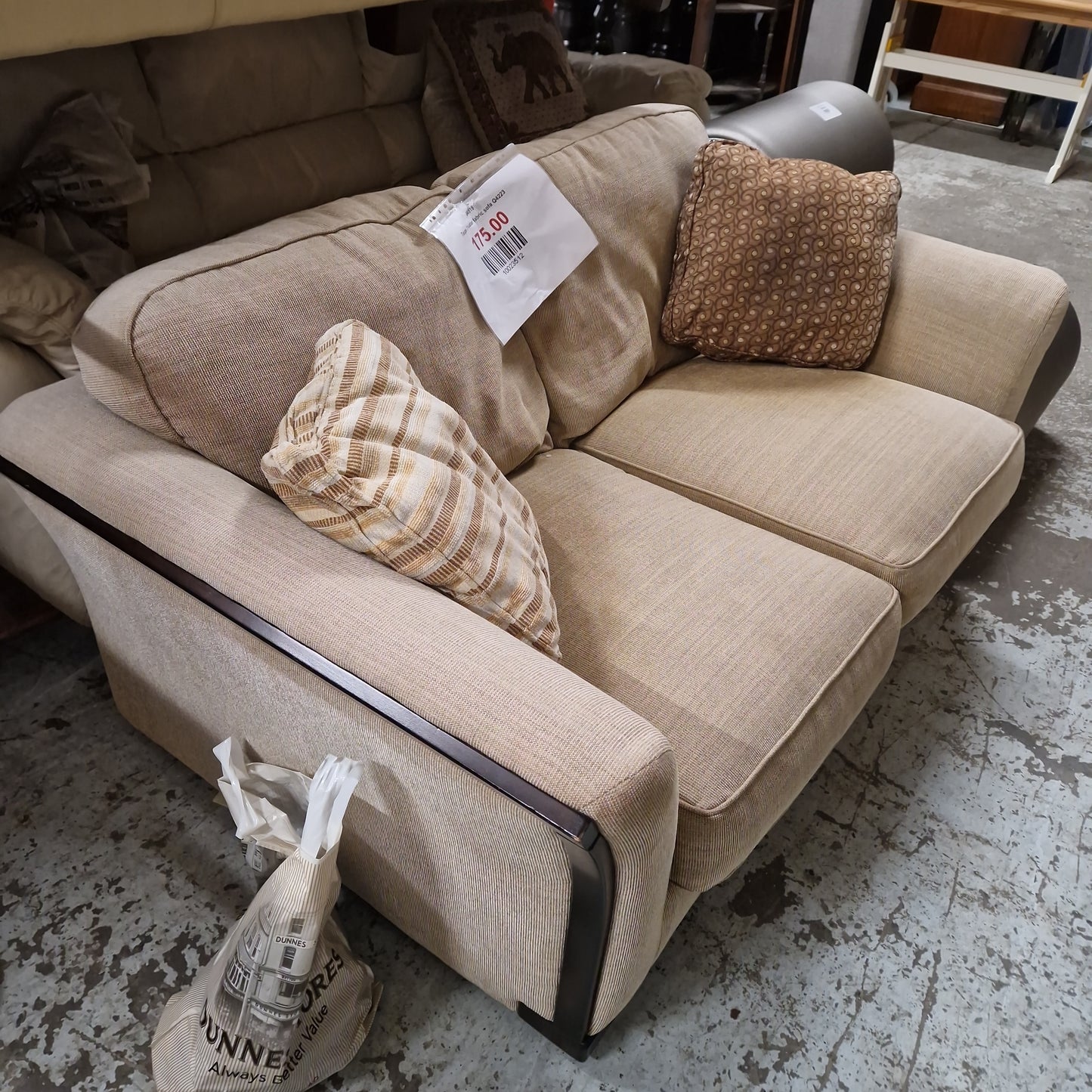 Taupe 2 seater fabric sofa Q4223
WAS 175.00
NOW 125.00