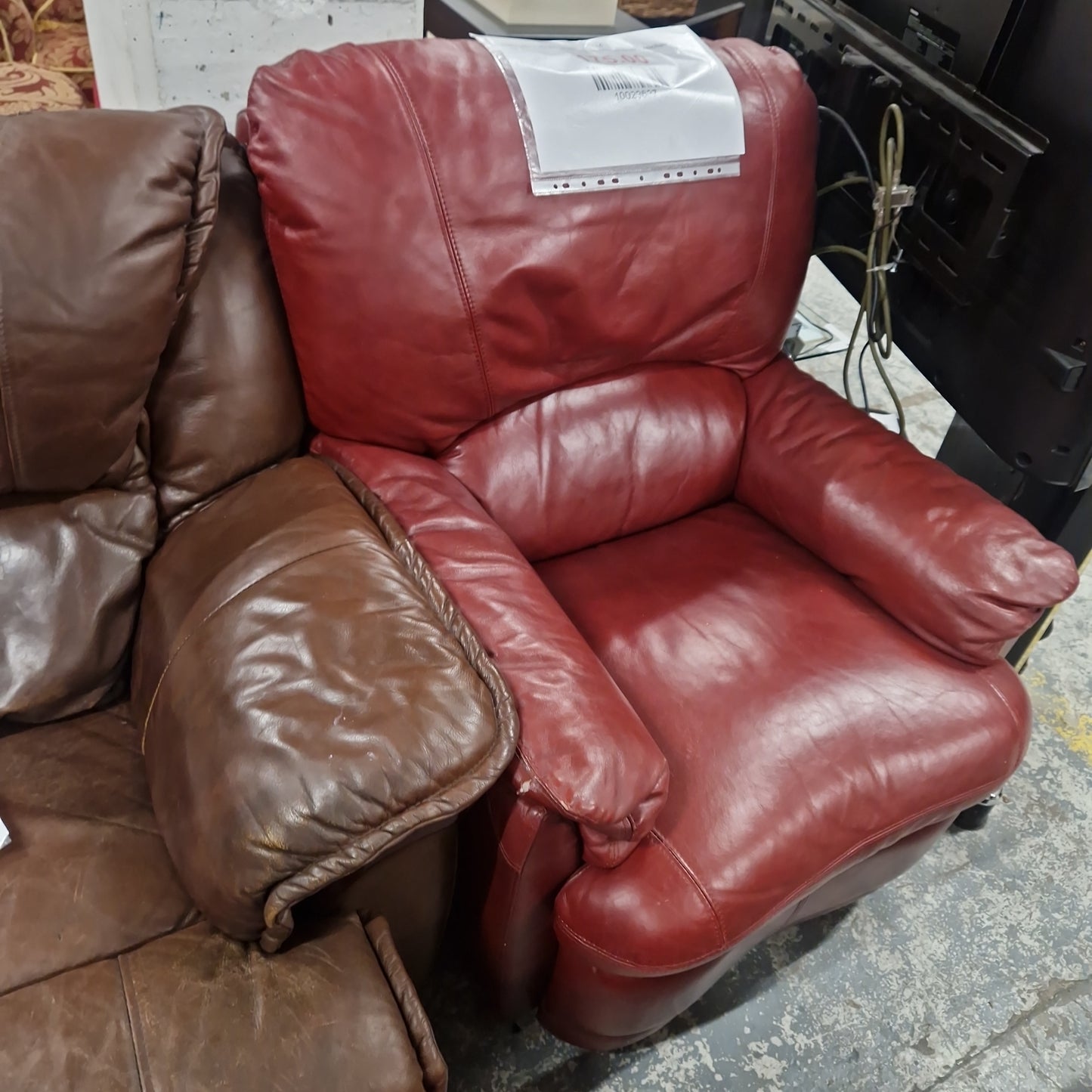 Dark wine REAL leather Electric recliner armchair
foot part broken  Q4323