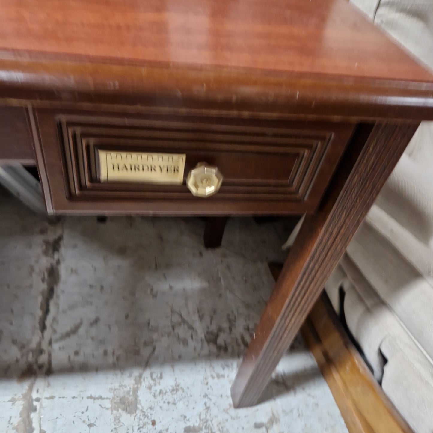 Mahogany large 2 dwr console table, desk cw upstand