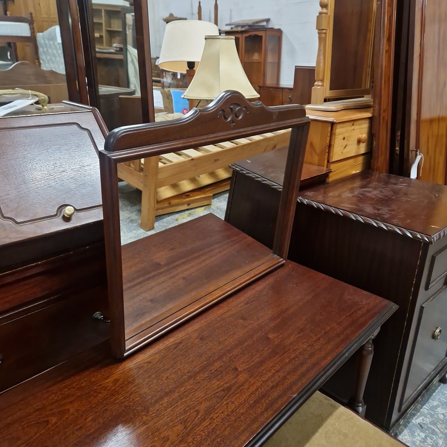 Rossmore mahogany 3 drawer dressing table with mirror and low stool