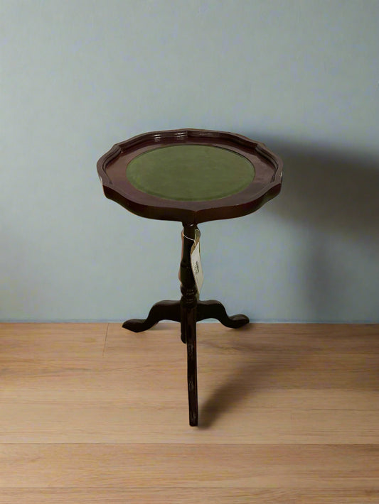 Small mahogany and green leather wine table  1125