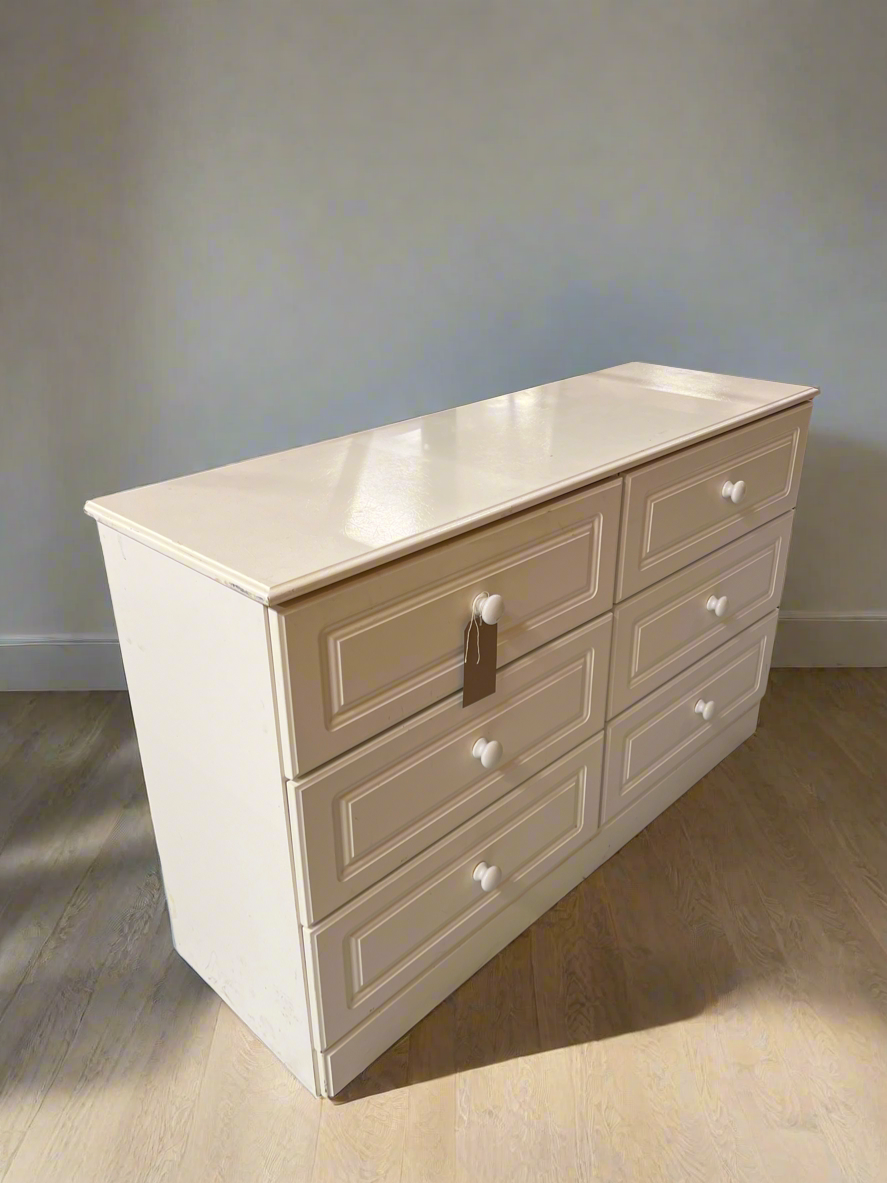 White 6 drawer chest of drawers 2125