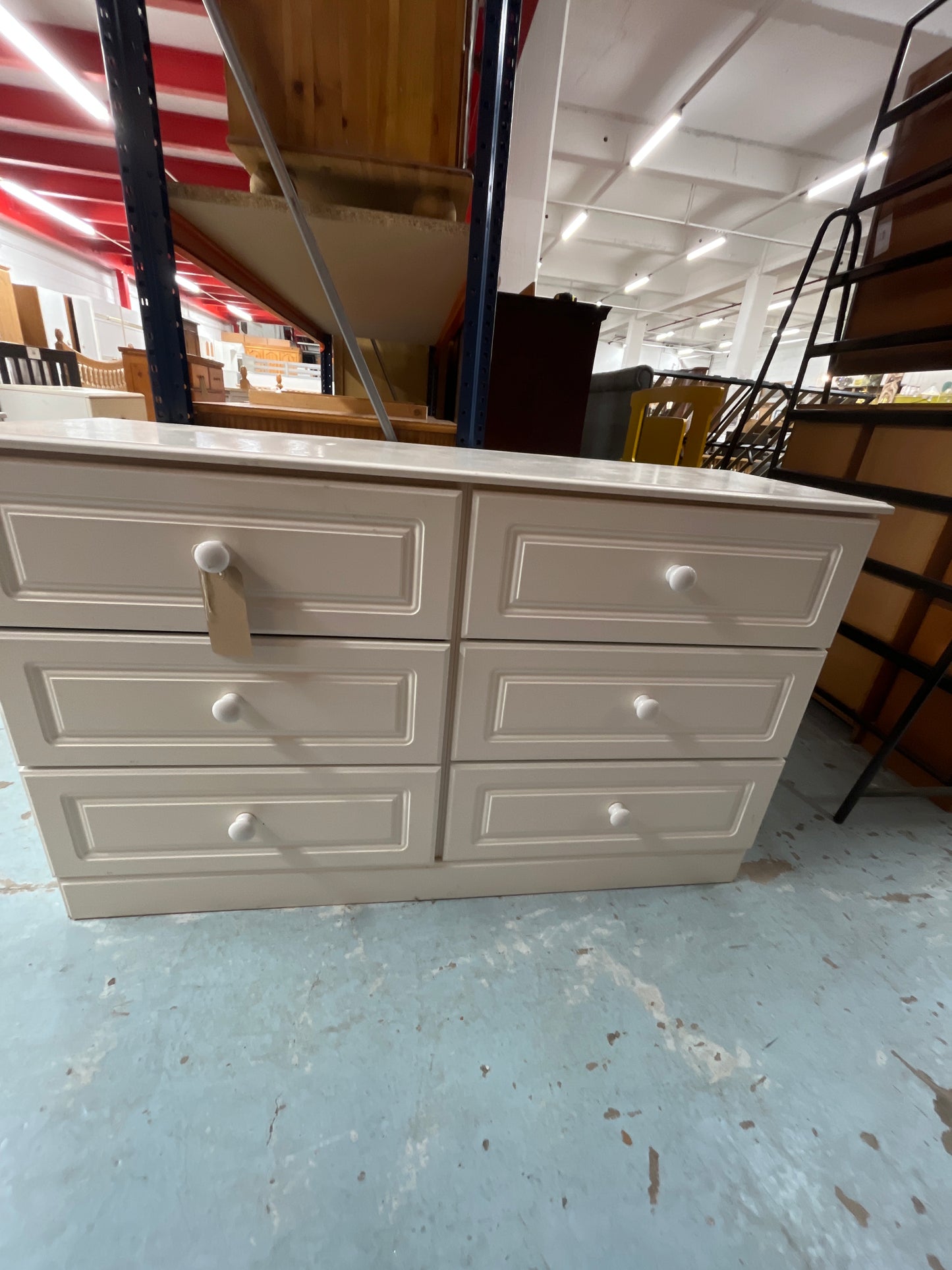 White 6 drawer chest of drawers 2125