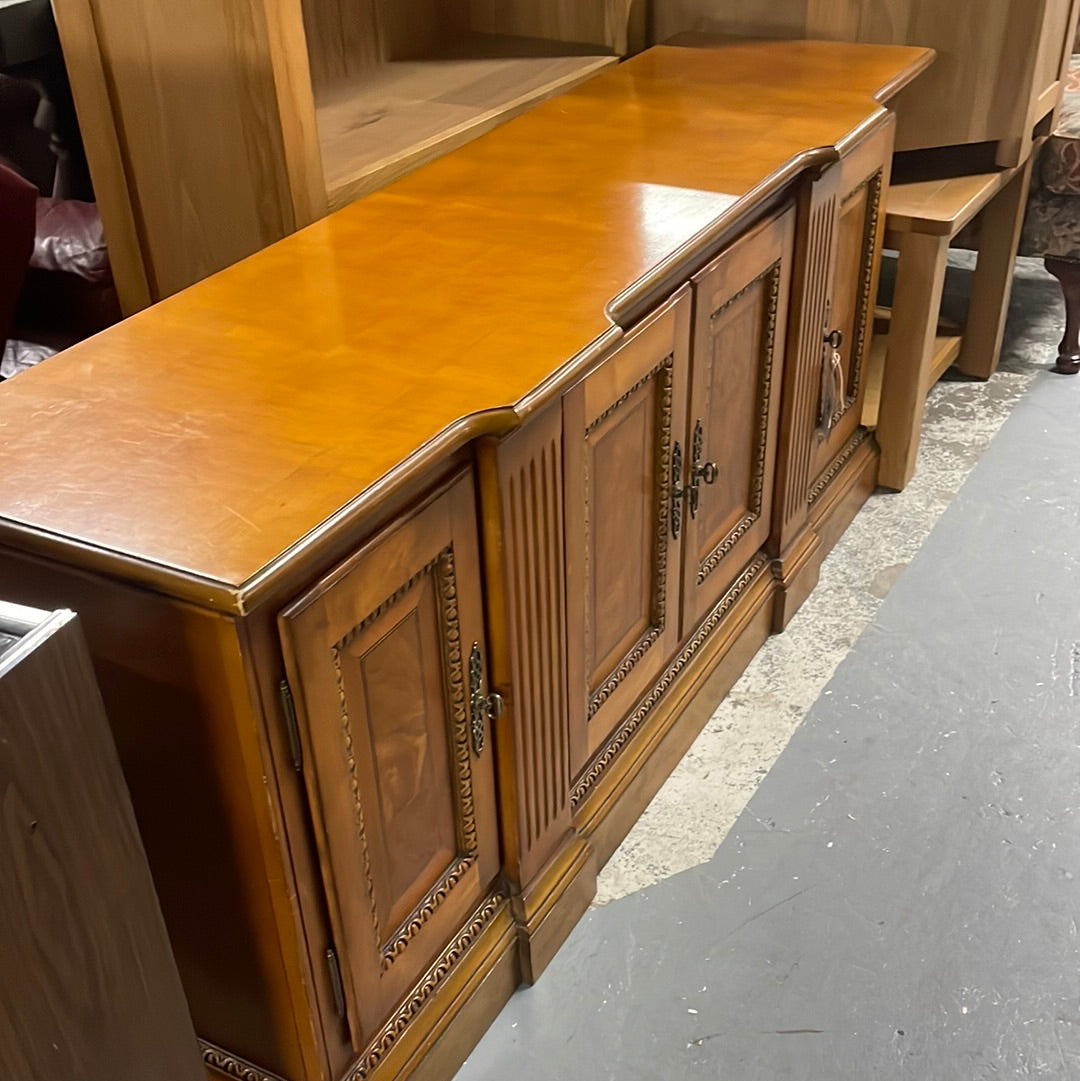 Solid wood low ornate sideboard 2224