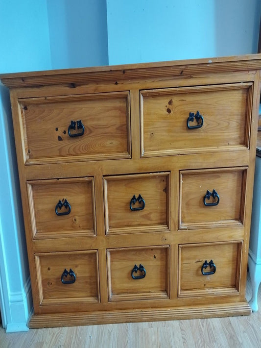 8 drawer solid pine merchant chest  3124