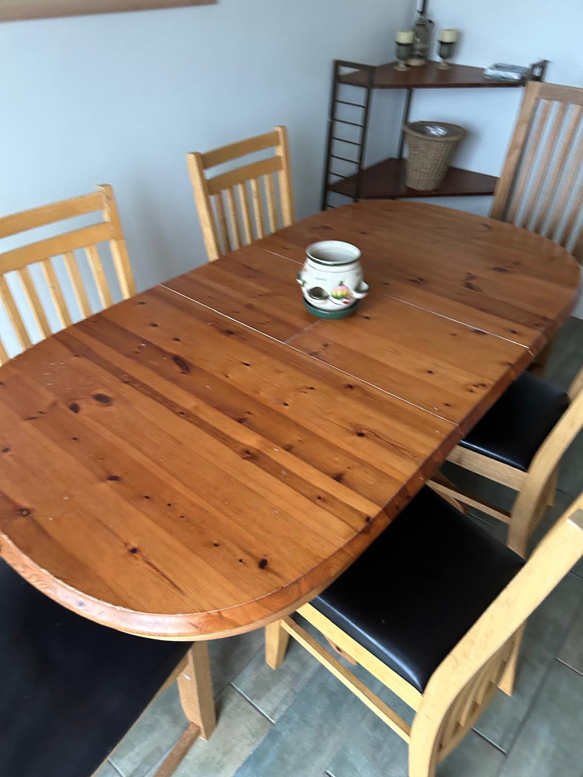 Solid pine oval extendable kitchen table  1125