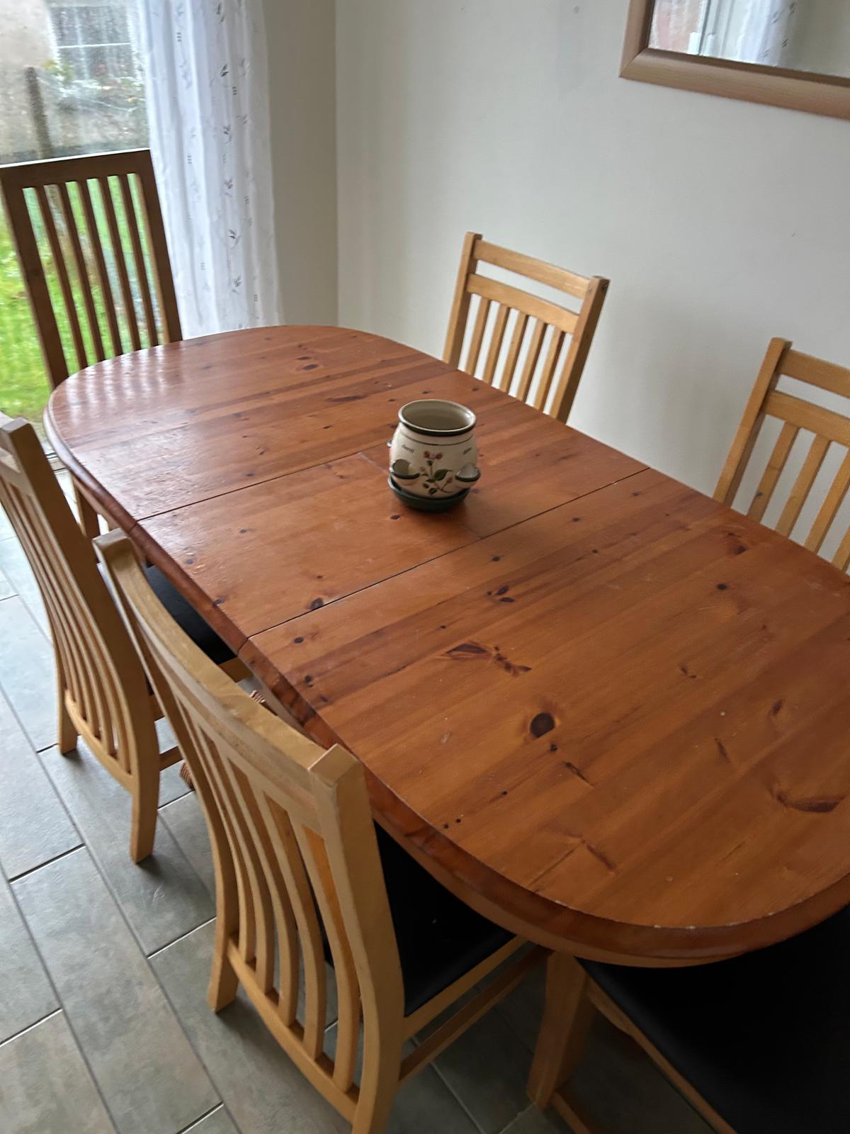 Solid pine oval extendable kitchen table  1125