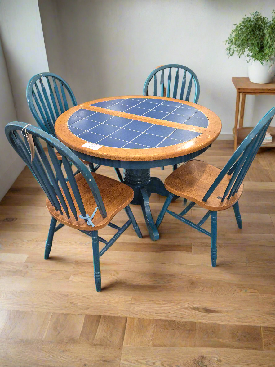 Blue tile and hardwood EXTENDABLE circular kitchen table with central base and 4 no. teal dining chairs  1125