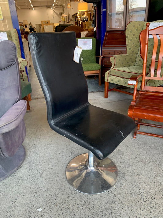 Black leatherette swivel dining chair with polished metal tulip base4124