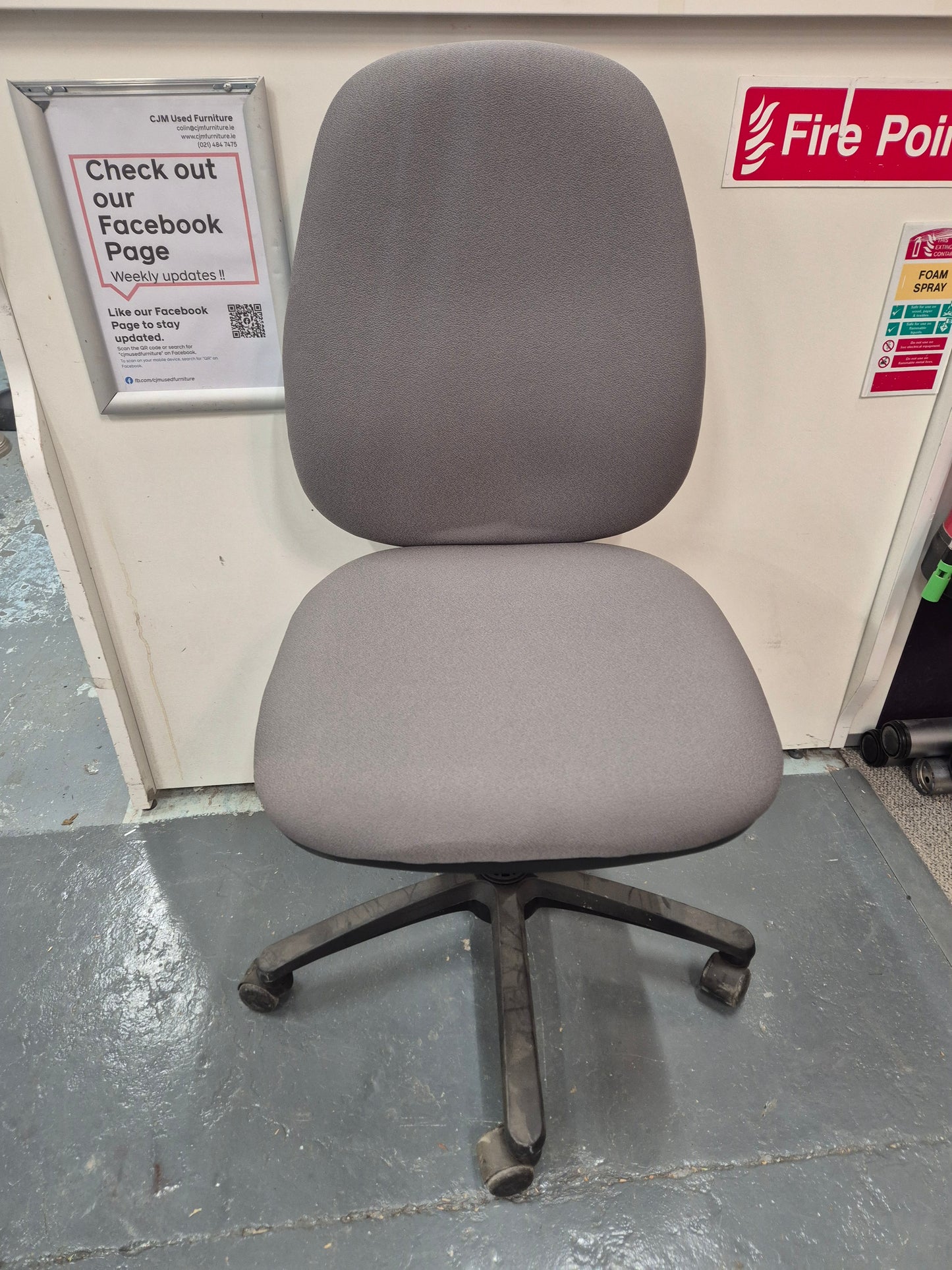 Jota Medium Grey back Chair