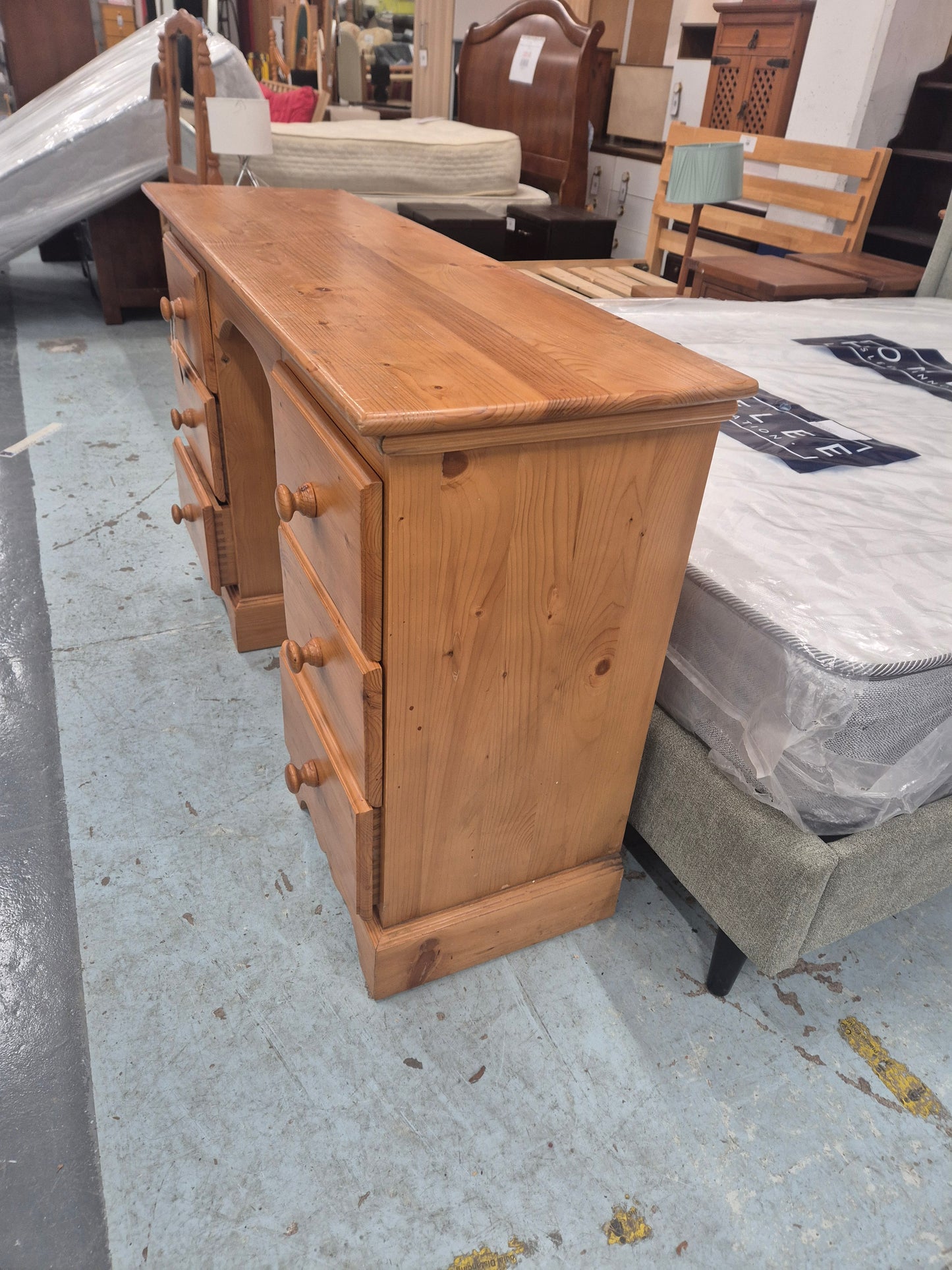 Solid Pine dressing table with 8 drawers  1125