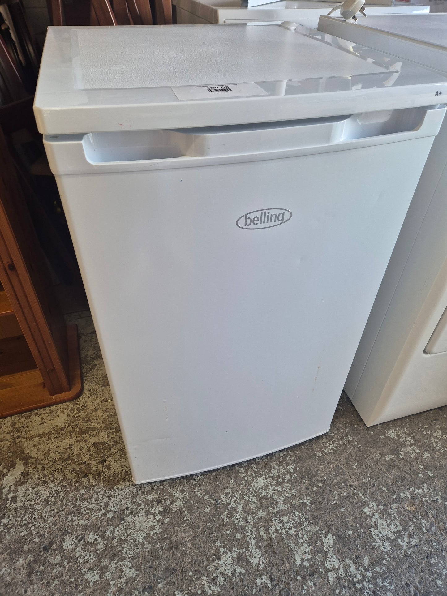 Belling under counter fridge with ice box