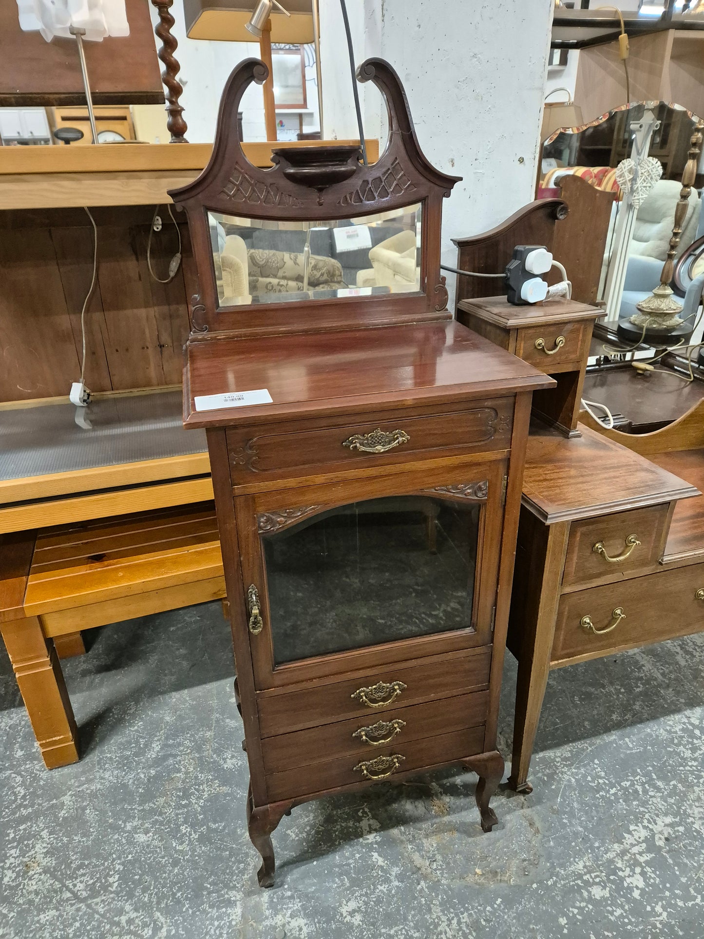 Mahogany 4 drawer 1 door cabinet with mirror 2224