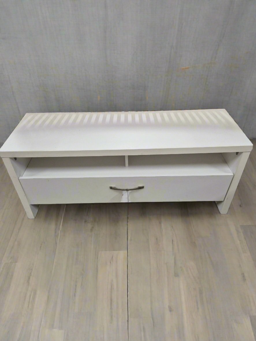 white gloss tv unit 3124