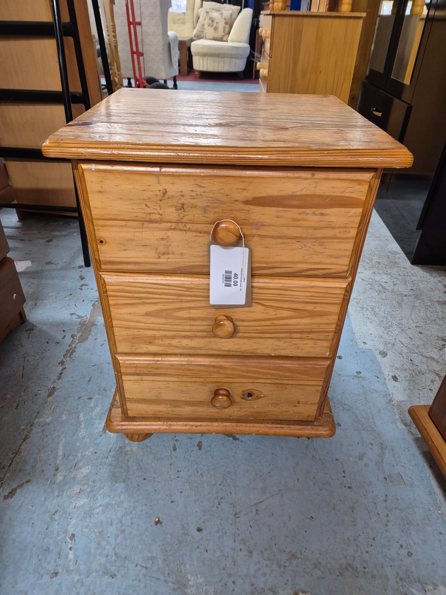 solid pine bedside locker 1125