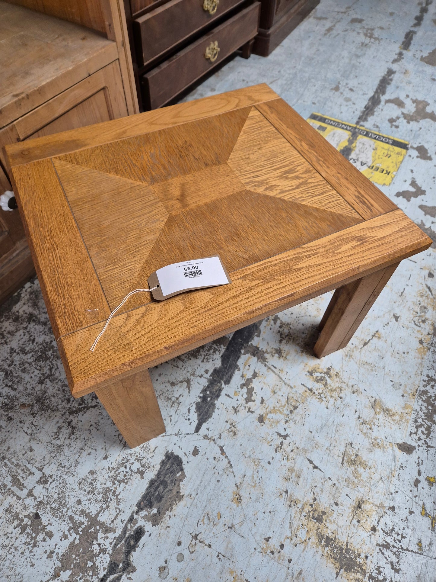 Small oak square lamp table  2324