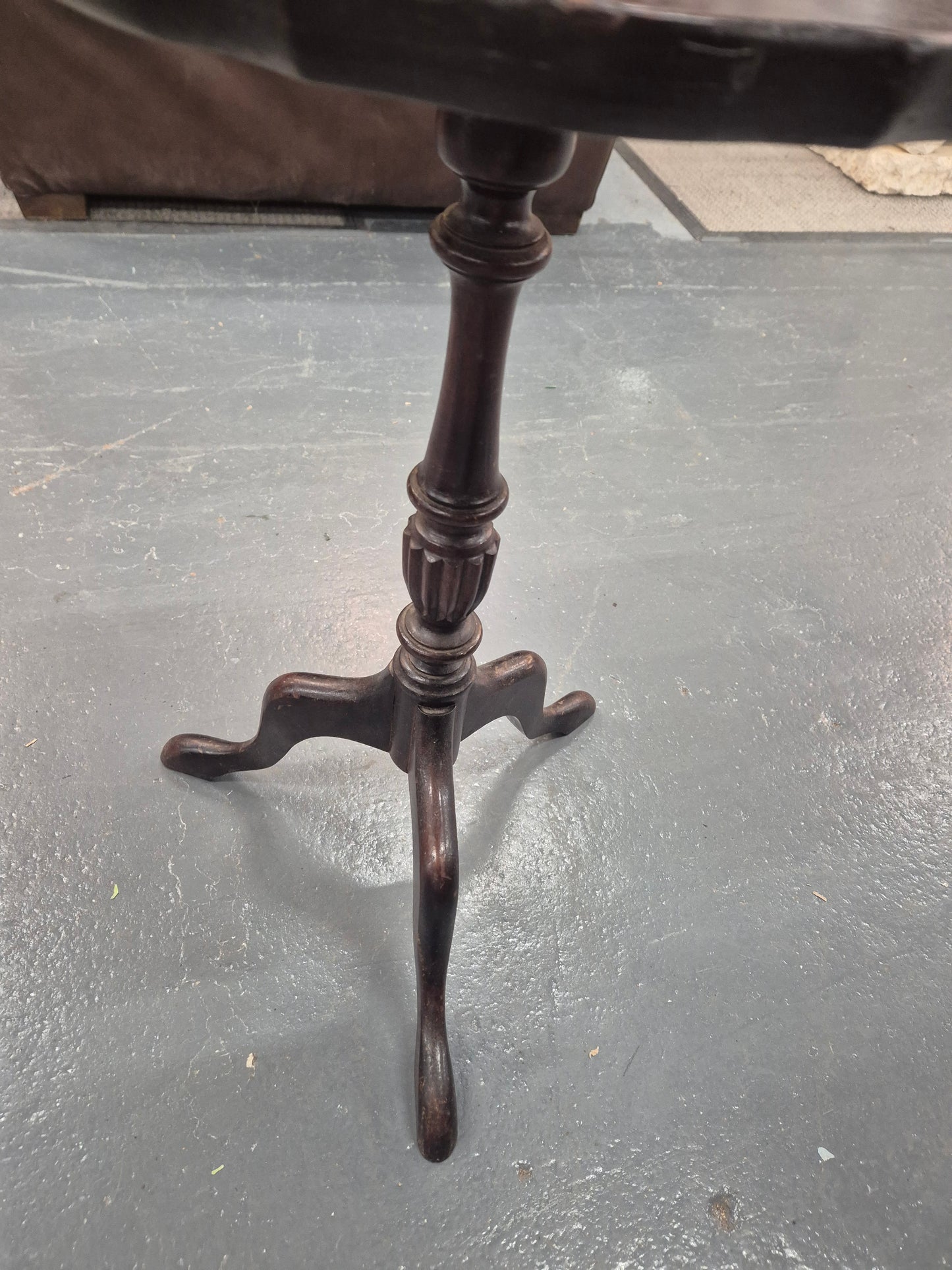 Mahogany plant stand 1125