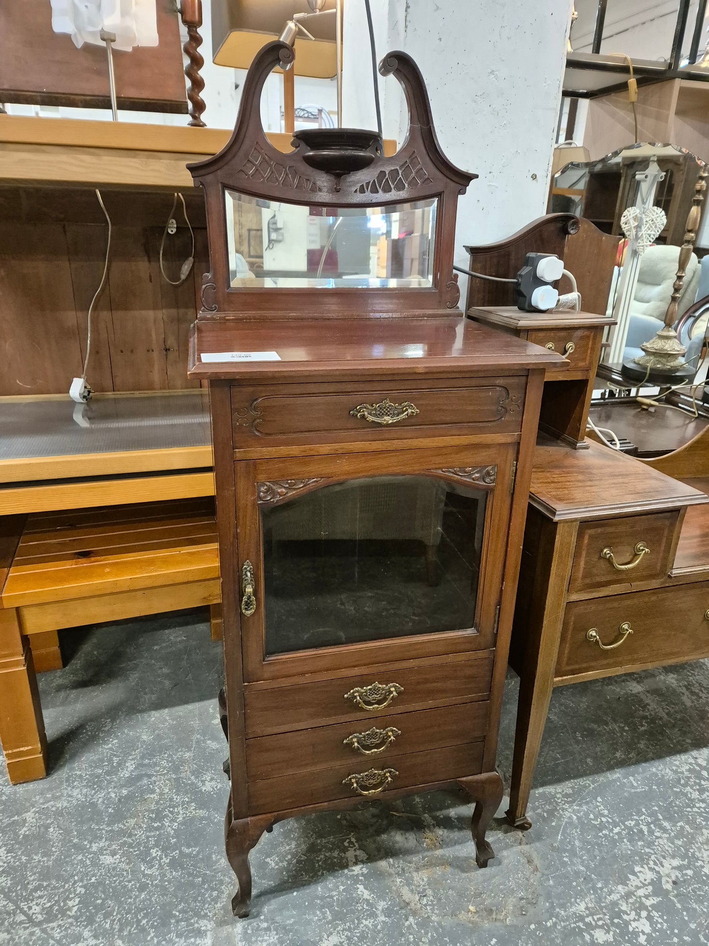 Mahogany 4 drawer 1 door cabinet with mirror 2224