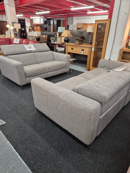 Natuzzi Grey fabric electric 3 + 2 sofa suite  3125