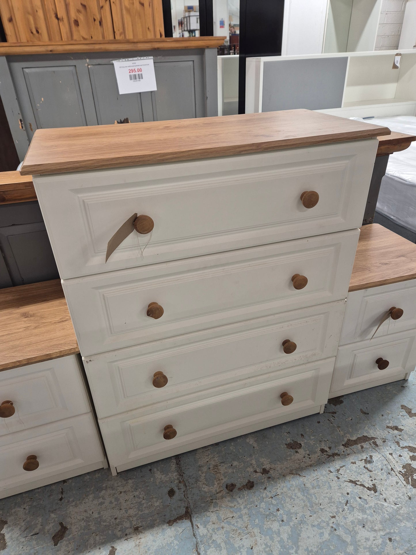 Cream and Oak laminate chest of drawers 4224