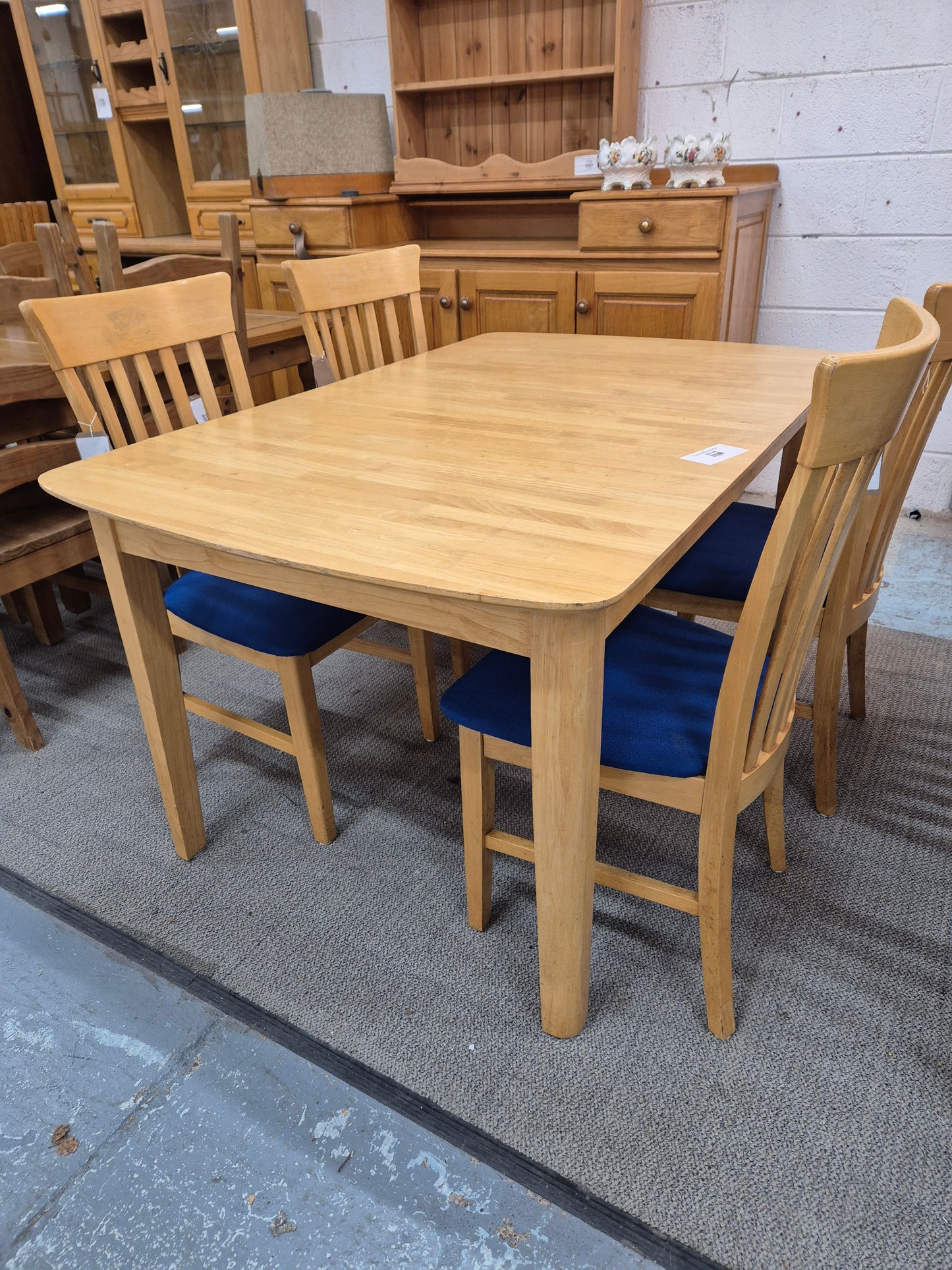 Rubberwood extendable kitchen table with 4 no. matching chairs with blue seat fabric%A0 3324