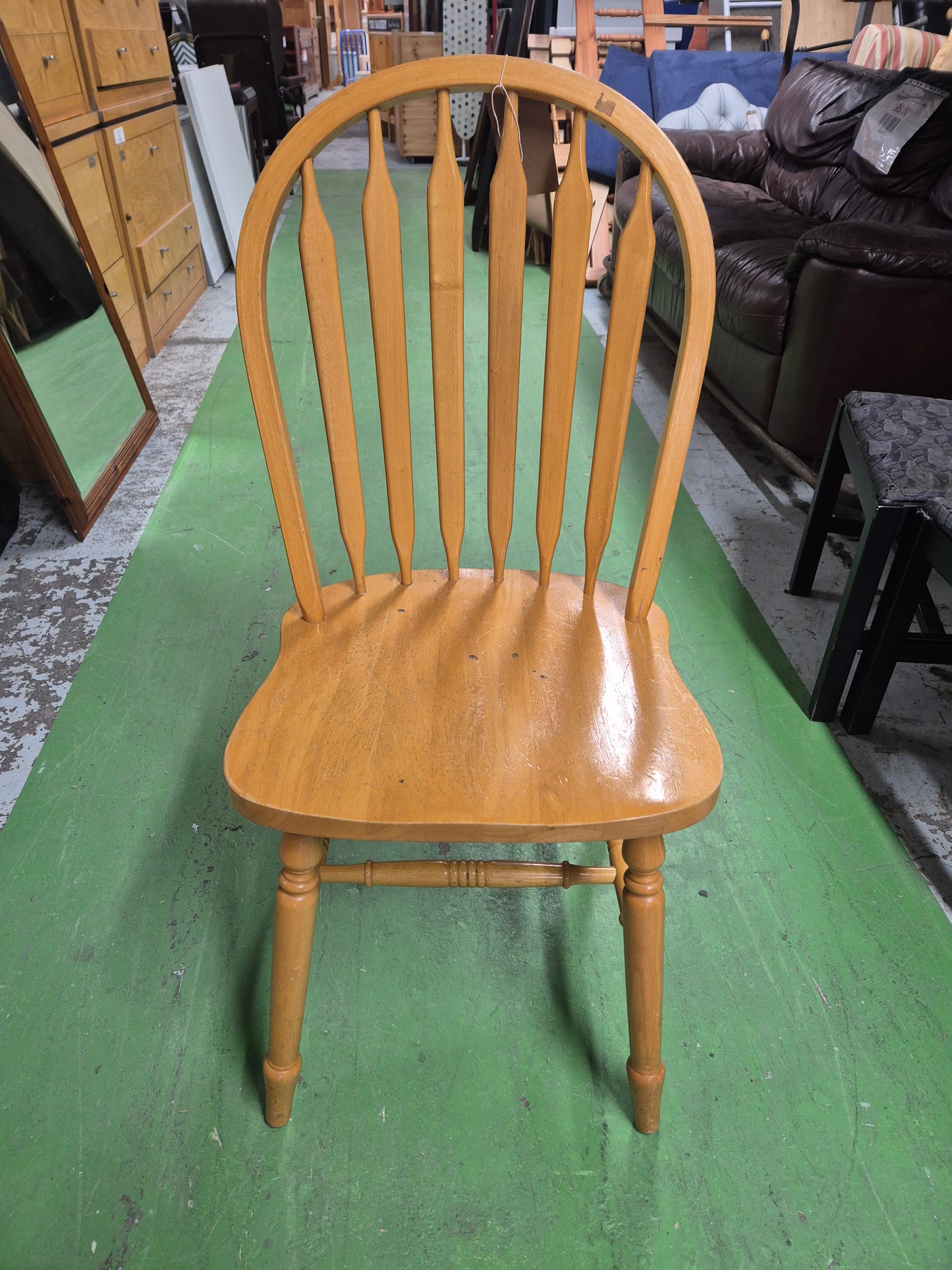 Solid pine spindle curved back dining chair 4224