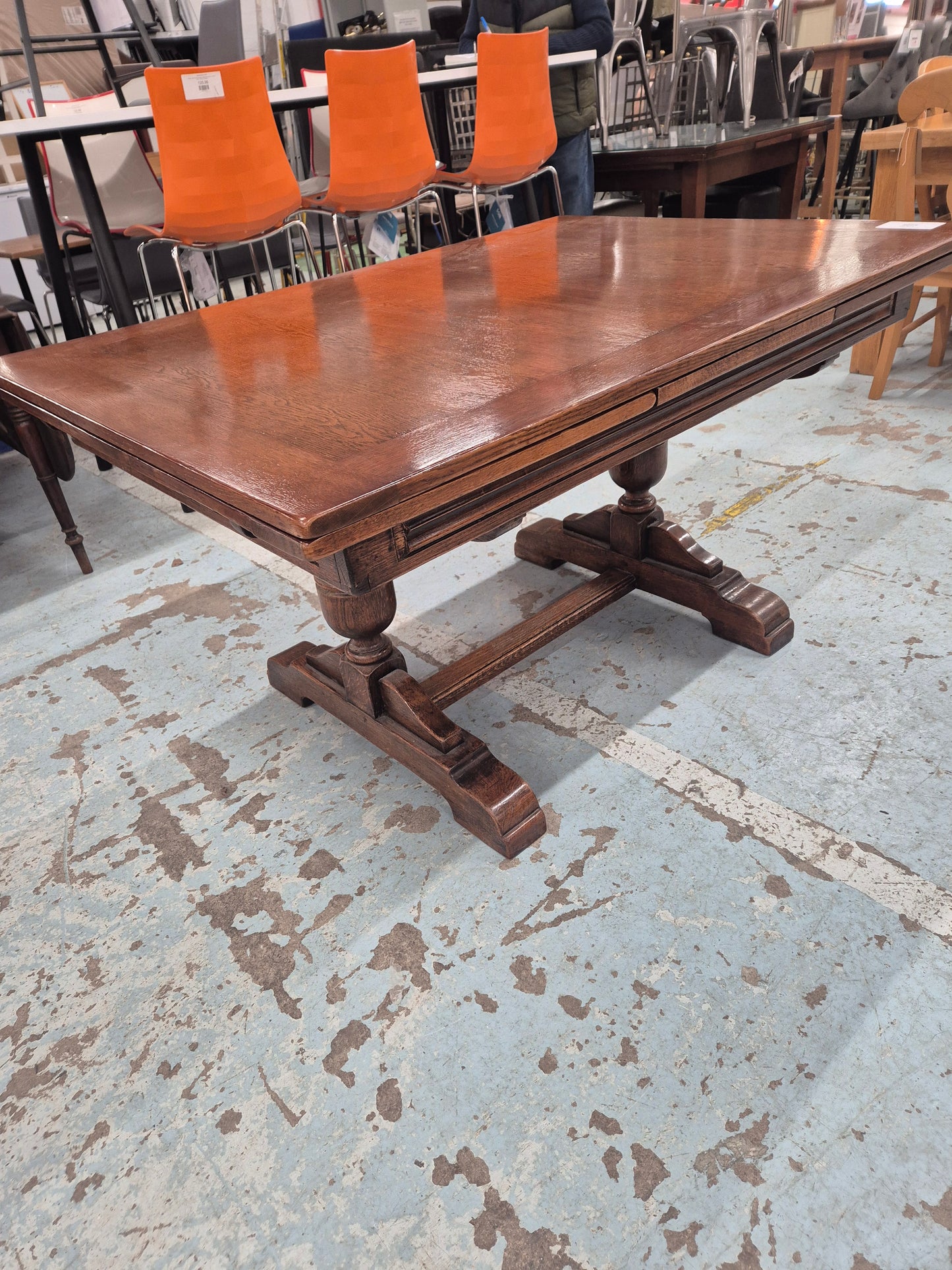 Oak stained extendable kitchen table 4124